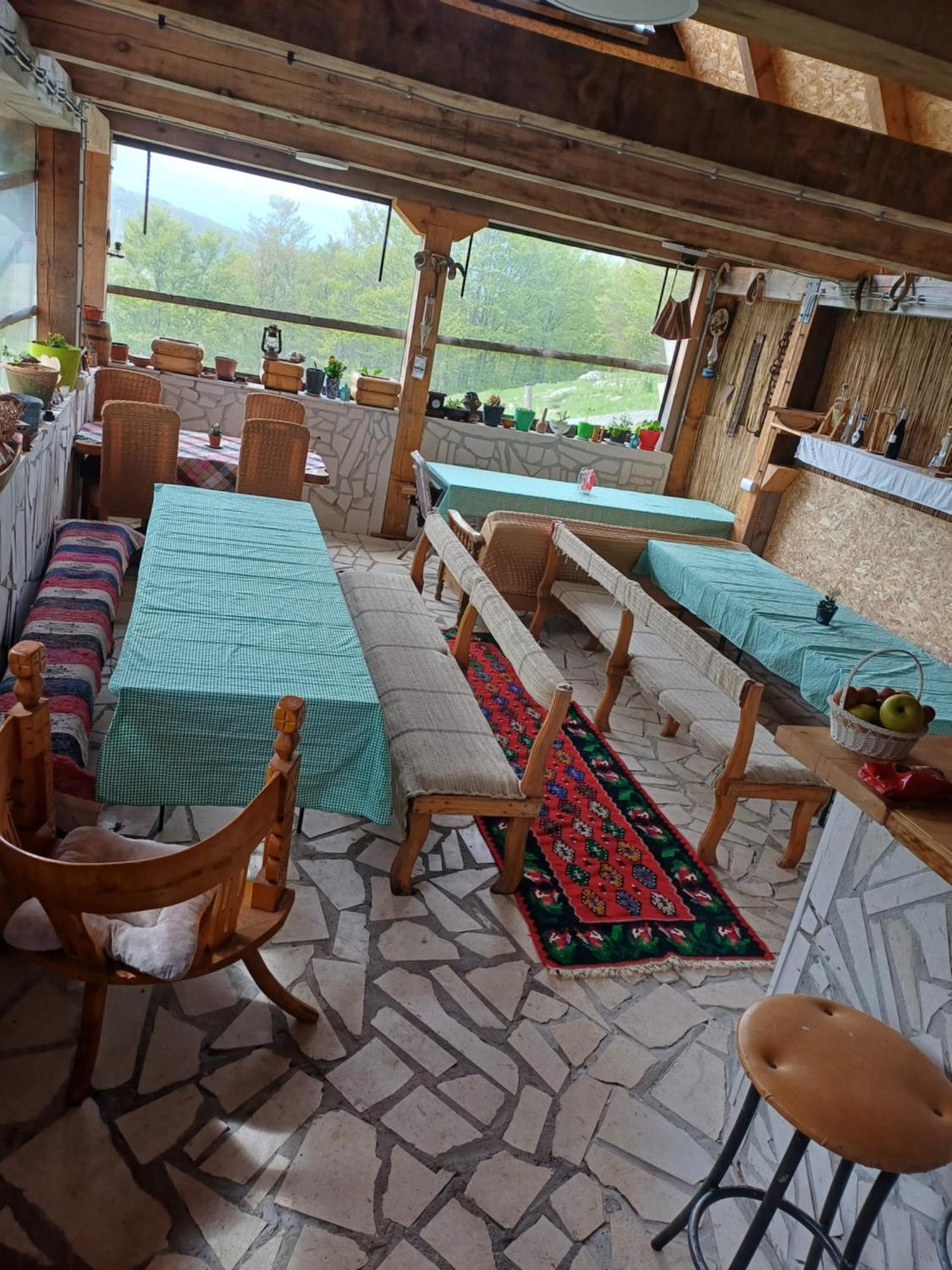 فندق Katun Ljeljenak بلوزين المظهر الخارجي الصورة