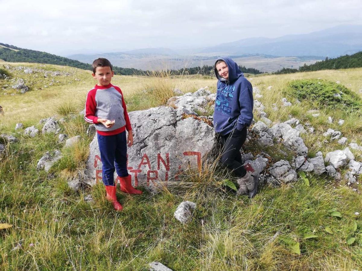 فندق Katun Ljeljenak بلوزين المظهر الخارجي الصورة